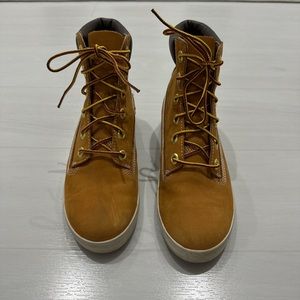 TIMBERLAND BOOTS